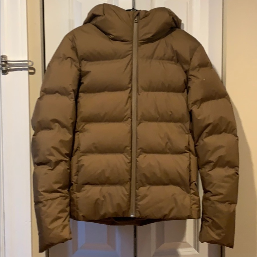 UNI QLO ultra light down Parka